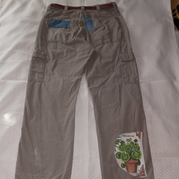 Plant Lover Upcycled Wrangler Cargo Pants 32 x 34 Khaki Patches Unisex Baggy - Picture 6 of 12